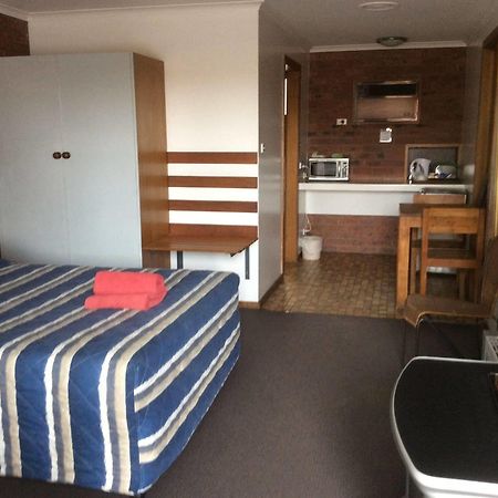 Kardinia Park Motel 吉朗 外观 照片