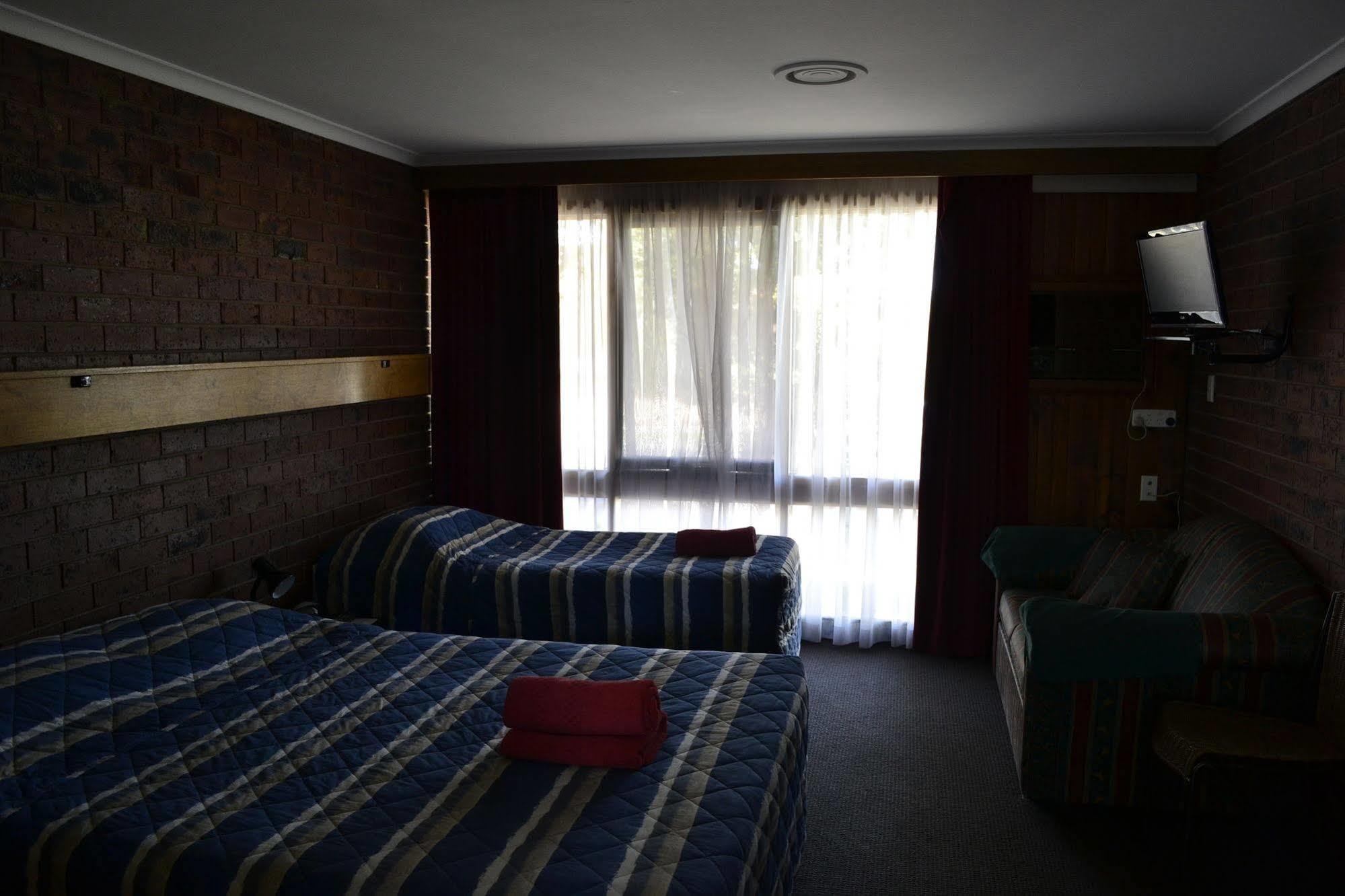 Kardinia Park Motel 吉朗 外观 照片