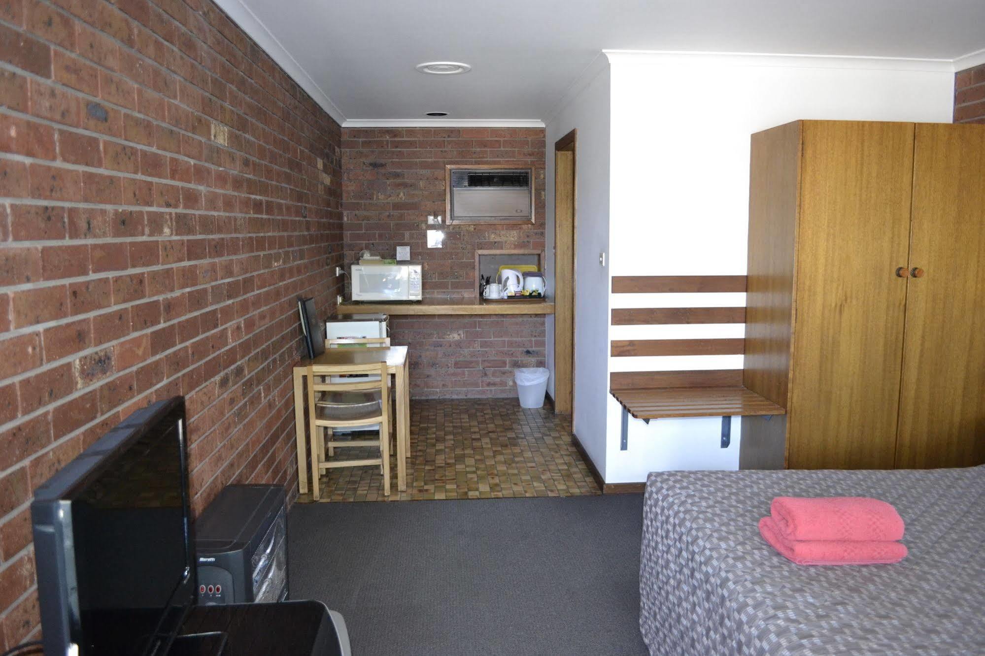 Kardinia Park Motel 吉朗 外观 照片